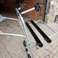 Portabici posteriore Thule Backpac per 2 bici