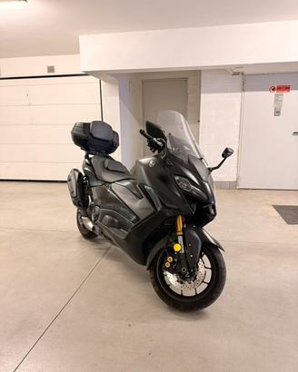 YAMAHA TMAX 560 Tech Max 2023 unico proprietario