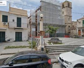 Via Consolare Valeria ampi locali 144 mq