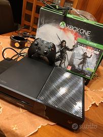 Console Xbox One 1Tb + controller + gioco