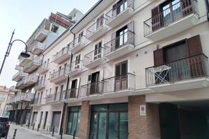 4 LOCALI A ATRIPALDA