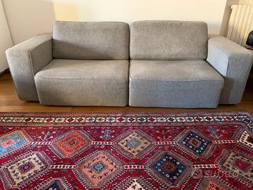 DIVANI IN TESSUTO GRIGIO