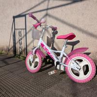 Prima bicicletta per bimba