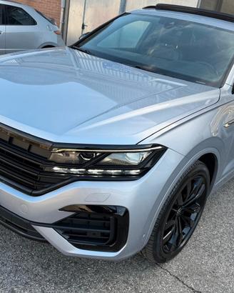 Volkswagen Touareg 3.0 V6 TDI SCR Atmosphere R-LIN