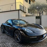 PORSCHE 718 Cayman 2.0