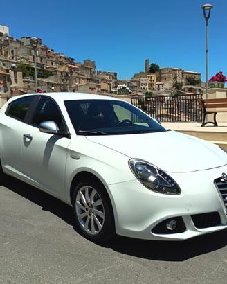 Alfa Romeo Giulietta 1.6 JTDm-2 105 CV Distinctive