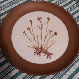 Piatto vintage in metallo