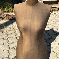 antico manichino sartoria Milano