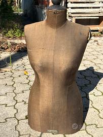 antico manichino sartoria Milano