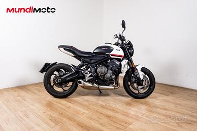 TRIUMPH TRIDENT 660 - 2021