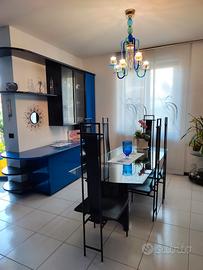Mobile sala +  tavolo e sedie