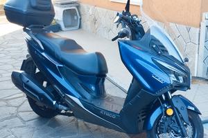 Scooter X Town City Kymco 300 i