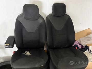 Sedili renault clio 4