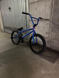 Bmx man kind blu