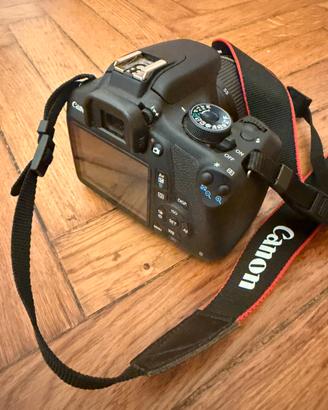 reflex Canon EOS 1200D