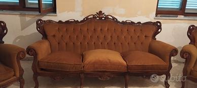 Salotto classico più due poltrone