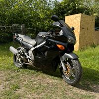 Honda vfr 800 fi