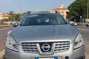 Nissan Qashqai 1.6 benzina - spazioso e versatile