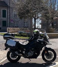 Suzuki V-Strom 650 XT (2018) - Full Optional