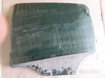 VETRO SCENDENTE POSTERIORE SINISTRO CITROEN C3 Ser
