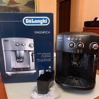 Macchina Caffè DeLonghi Magnifica