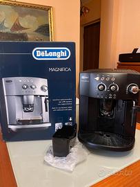 Macchina Caffè DeLonghi Magnifica