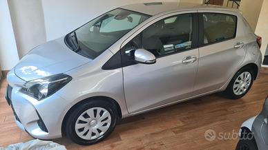 Toyota Yaris 1.0 72 CV 5 porte Cool