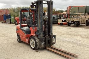 Carrello Elevatore Muletto diesel 767 ORE