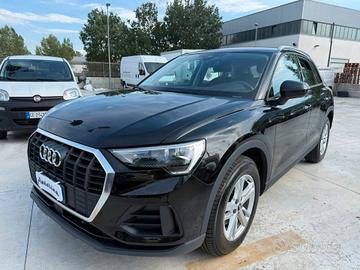 Audi Q3 35 TDI S tronic Business