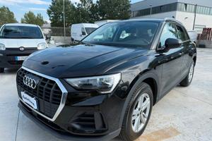 Audi Q3 35 TDI S tronic Business