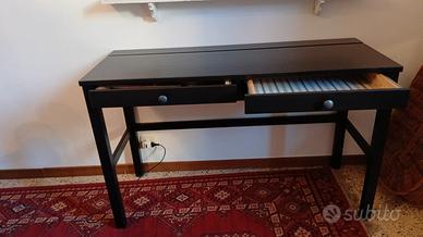 scrivania nera hemnes ikea