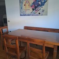 tavolo in noce massello con 3 sedie e panca 