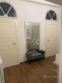Appartamento di 110 m² con più di 5 locali a Lucca