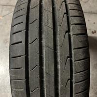 Pneumatici macchina Hankook outside 215/45R18