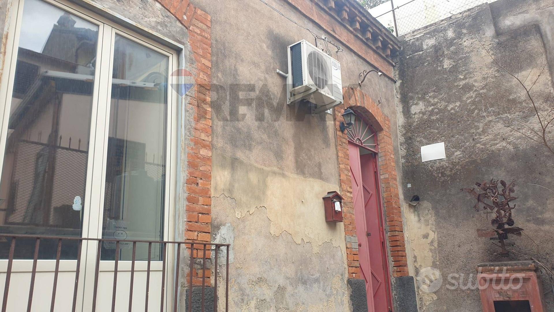 Casa – Catania, Antico Corso, Centro storico - Vista 2