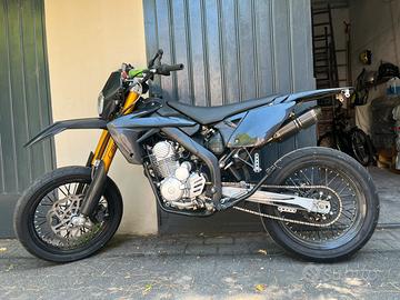 Motard 125 Rieju MRT 4T