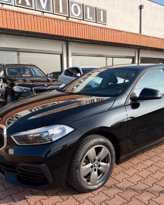 Bmw 116 116d 5p. Business Advantage