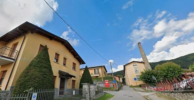Trilocale a Erba con Terrazzo e Posto Auto