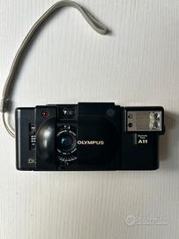Olympus XA4 + flash A11 - fotografia analogica