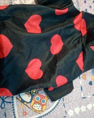 maglia con cappuccio 