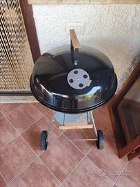 barbecue rotondo in ferro nero