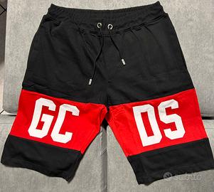 Pantaloncini GCDS neri banda logo rossa