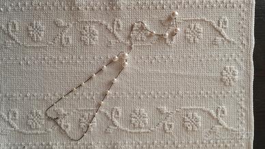 Collana con perle bianche