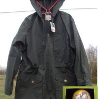 GIACCA PARKA VERDE LEGGERO + SPILLA CON CAVALLO
