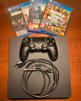 Sony PS4 Slim nera 500 GB con DualShock e 3 giochi