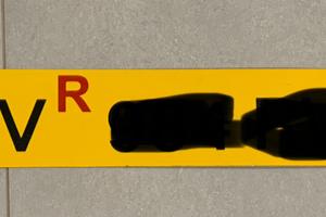 Targa ripetitrice gialla