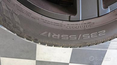 Cerchi con gomme audi Q3