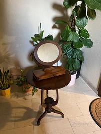 Tavolino ‘800 e Beauty Table da scrivania ‘800