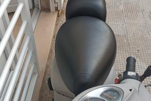aprilia scarabeo