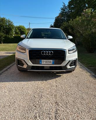 Audi Q2 1.6 TDI cambio automatico